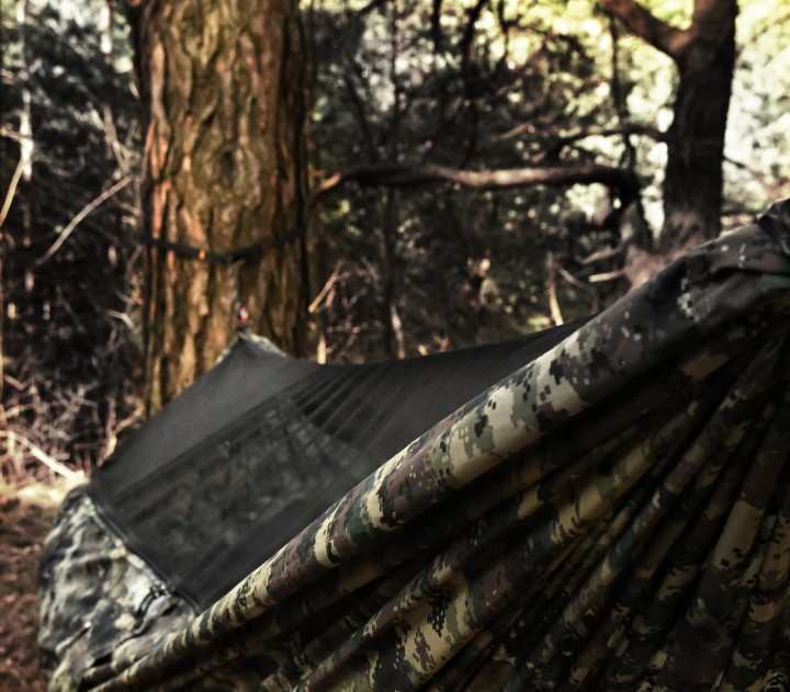 Hamak TigerWood Ważka V2 Camo z Moskitierą Long 350 cm Single Zip