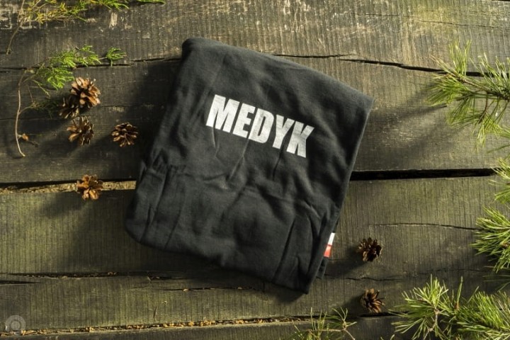 b2695fb96aee57ad9ab92e2b6edc665d