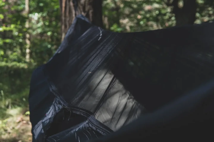 Hamak Lekki TigerWood Ważka V2 z Moskitierą Czarny Single Zip